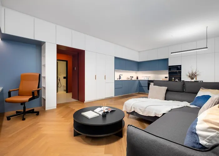Prague Days - Modern Apartment With Workspace - Quiet Area